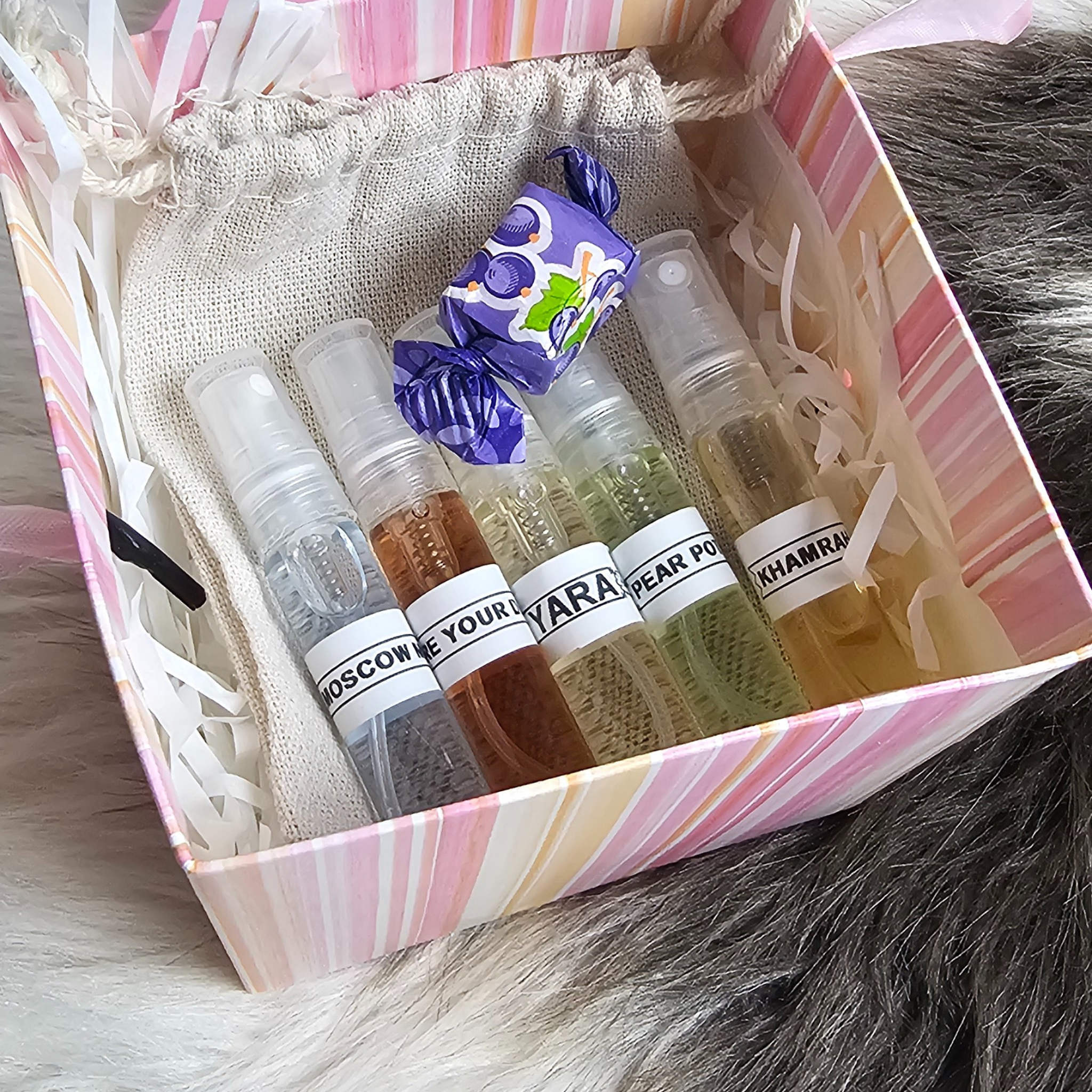 Pack of 5 Samples of Arabic Perfumes